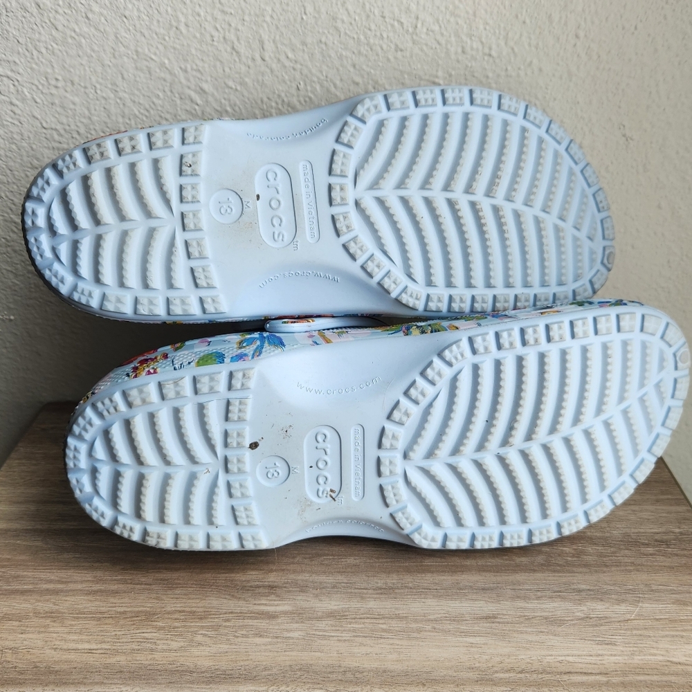 Crocs Vera Bradley Floral Clog Sandals - Picture 6 of 6